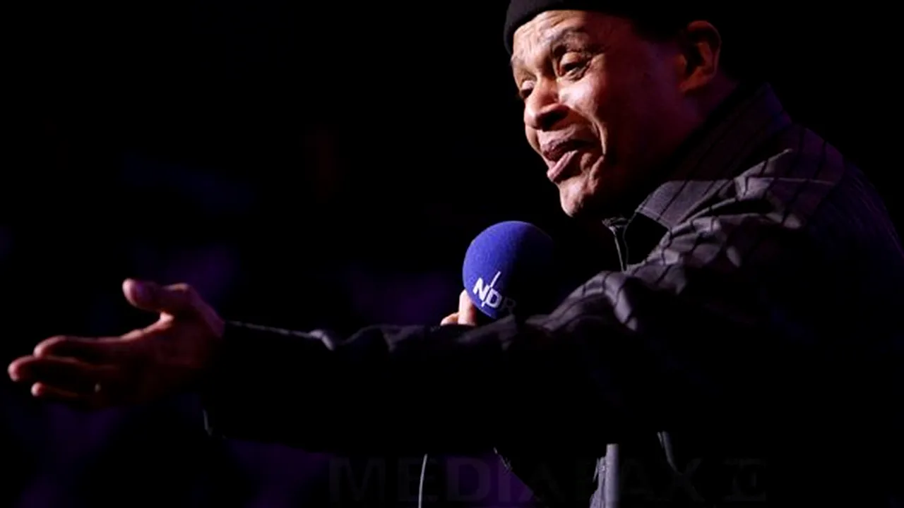 Al Jarreau a fost externat duminică şi îşi va relua turneul