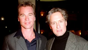 Michael Douglas susţine că Val Kilmer are cancer la gât: 