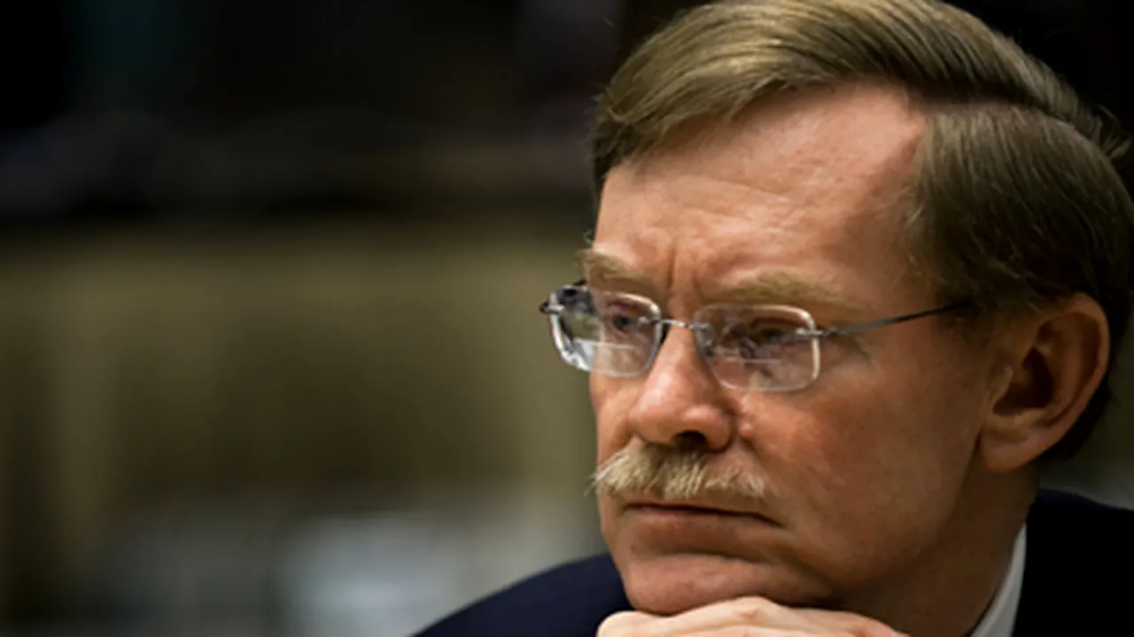 Zoellick: Guvernele ar putea încerca să limiteze comerţul dacă recesiunea mondială continuă