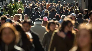 STUDIU: Jumătate dintre familiile din România locuiesc în maxim două camere, cele mai multe având trei membri