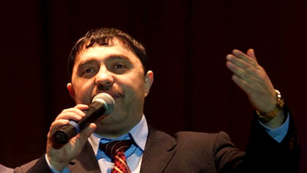 Primăria unui orăşel din Sicilia se opune unui concert al manelistului Nicolae Guţă