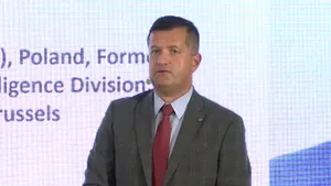 Opinia generalului polonez Jaroslaw Strozyk cu privire la Rusia: Administraţia Putin profită de crizele interne din ţări precum România şi Polonia. Conferinţa MAS