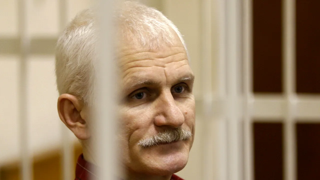 Soţia laureatului Nobel pentru pace Ales Bialiatski speră că vestea va ajunge la el în închisoare