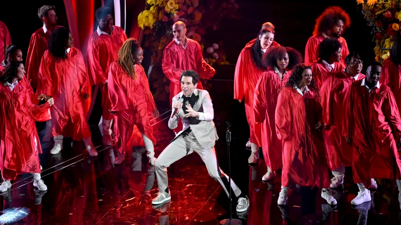 Cântăreţul Mika a susţinut un concert caritabil pentru victimele exploziei din Beirut