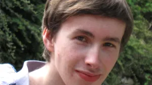 Victimă pe Facebook: Un tânăr s-a SINUCIS fiindcă a fost şters dintr-o listă de prieteni. Mesajul emoţionant lăsat de acesta - FOTO