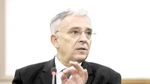 Isărescu: Francul elveţian a fost nărăvaş faţă de euro, tot o păţeam cu francul dacă eram în zona euro