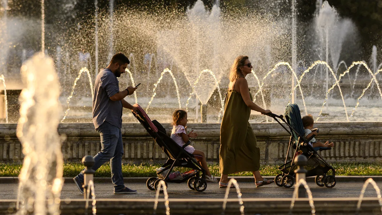 Cod galben de caniculă şi disconfort termic în Bucureşti şi alte 20 de judeţe
