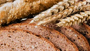 Ministrul Agriculturii, despre avantajele reducerii TVA la pâine: Va aduce venituri mai mari la bugetul de stat şi va combate evaziunea fiscală 