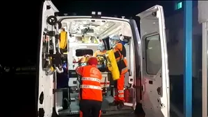 Revoltă într-o localitate din Mehedinţi după ce o adolescentă a fost incendiată de un criminal condamnat pe viaţă, dar eliberat după 25 de ani de închisoare