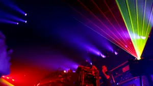 Chemical Brothers – cel mai spectaculos DJ set de la Bucureşti