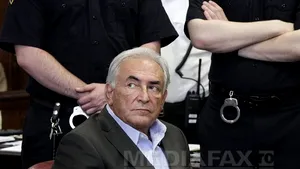 Dominique Strauss-Kahn rămâne inculpat în Franţa, pentru 