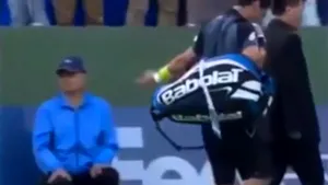 Fognini, gesturi obscene la adresa publicului după ce a fost eliminat de numărul 553 mondial. El a fost amendat - VIDEO