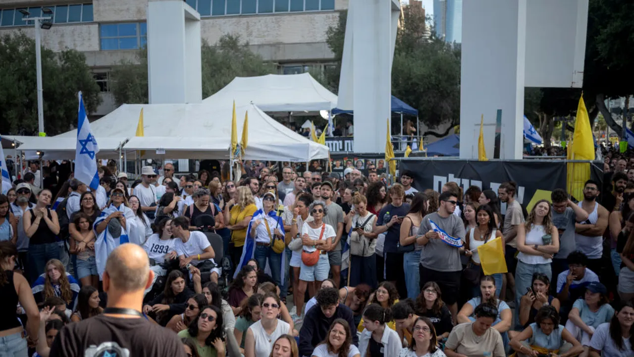 Protest Tel Aviv: mii de oameni au cerut să fie anchetată tragedia din 7 octombrie