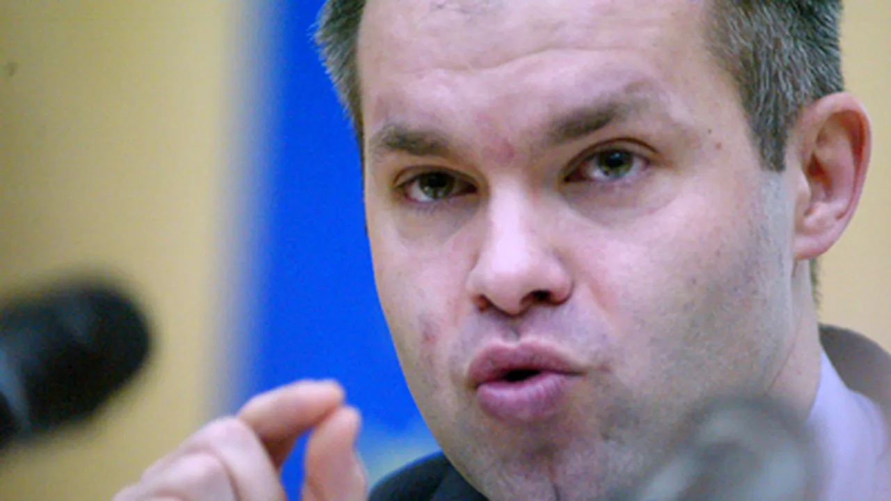 Romanian Education Minister Invites Unions To Talks, Urges Teachers Not To Freeze School Year