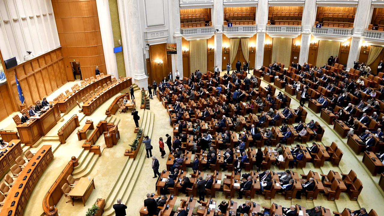 SURSE: Starea de alertă va fi votată în plenul reunit, miercuri. Hotărârea va suferi modificări