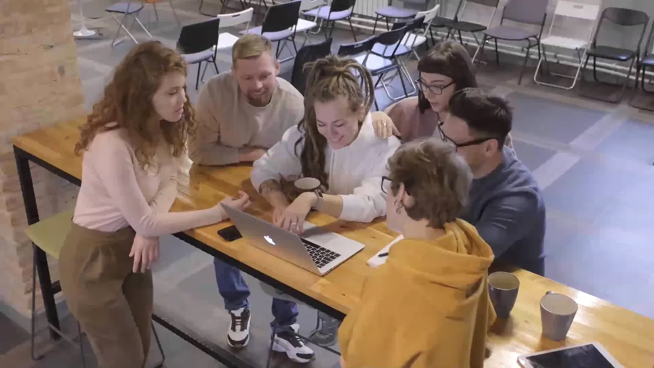 Generaţia Z preferă să caute loc de muncă în IT. ,,Competiţia pentru universităţile tehnice a crescut
