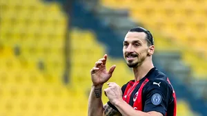 Zlatan Ibrahimovic este anchetat de UEFA. Fotbalistul ar fi implicat în industria pariurilor sportive/ Ce pedeapsă riscă jucătorul suedez