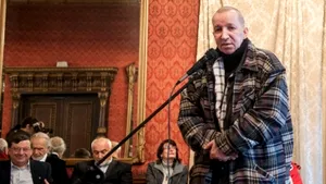 Poetul Traian T. Coşovei a murit la vârsta de 59 de ani. El va fi înmormântat sâmbătă la cimitirul Bellu din Capitală