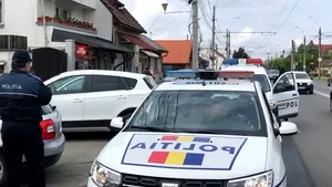 Un copil din Maramureş s-a trezit cu Poliţia în faţa casei, chiar de ziua lui 