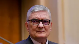 Daniel Dăianu: „Să ne propunem să ajungem în zona euro, dar să ajungem cu deficitul bugetar în jur de 3%”