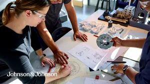 Johnson & Johnson România investeşte în viitorul medicinei româneşti