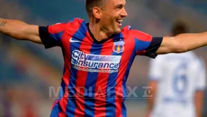 Steaua a învins Pandurii Târgu Jiu cu scorul de 6-0. Toate golurile au fost marcate de Keşeru