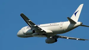 Motivele pentru care principalul avion de pasageri din Rusia, Suhoi Superjet 100, nu îşi găseşte cumpărători