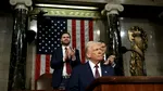 JD Vance spune că luptele cu Iranul nu sunt „război”. Senatorul Bernie Sanders: „Explicați-le asta familiilor celor 19 militari americani uciși”