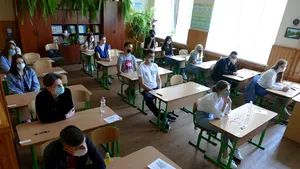 Posibile subiecte la Bacalaureat, vânturate în mediul virtual: Nu vă lăsaţi influenţaţi de ceea ce vedeţi pe internet