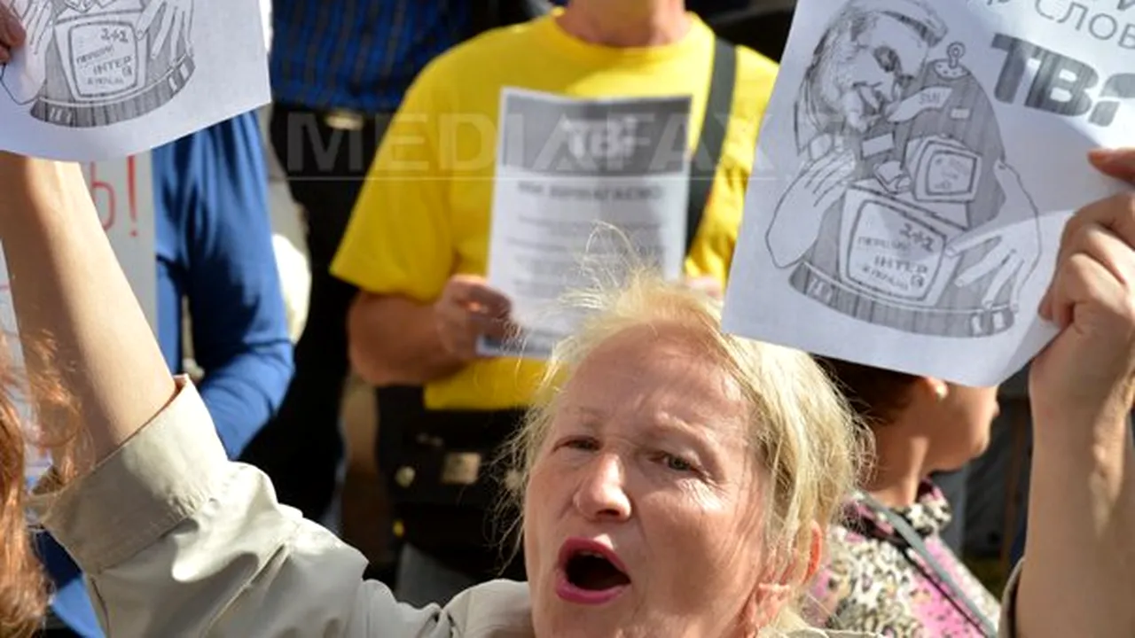 Proteste în Ucraina: Aproximativ 2.000 de persoane au manifestat împotriva fraudării alegerilor parlamentare