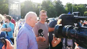 Liderul PNŢCD trimite actorii „la muncă, pe şantier”: Se poate aşa ceva? Ce ziceţi, domnule Caramitru?
