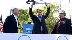 Miliardarul Michael Dell vrea să preia controlul producătorului de PC-uri Dell, cu bani din averea personală