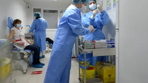 Vaccinare România LIVE UPDATE Bilanţ actualizat - Ziua 2: Peste 1000 de persoane, vaccinate în ultimele 24 de ore. Câte reacţii alergice au fost înregistrate 