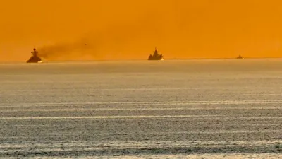 VIDEO Iahtul de lux atribuit lui Putin, escortat de nave de război rusești prin apele Danemarcei / Destinația rămâne un mister