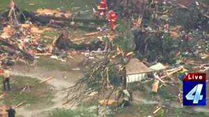 Cel puţin un mort în SUA, după ce o serie de tornade a afectat patru state 