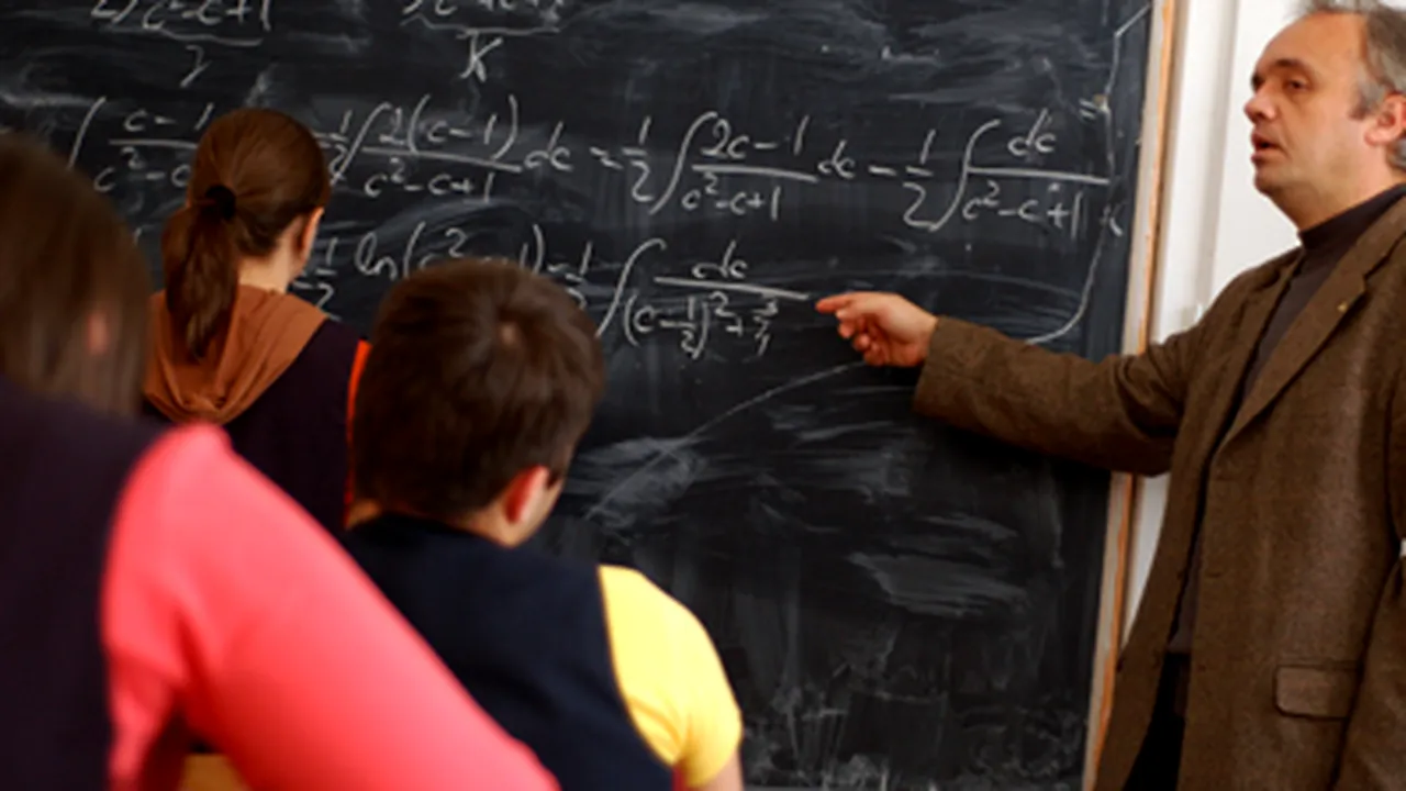 Învăţământul va primi minimum 6 % din PIB, iar şcoala obligatorie va fi de 11 clase