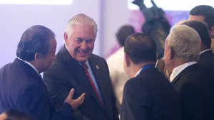 Tillerson: SUA vor răspunde până în septembrie la expulzarea a sute de diplomaţi americani din Rusia 