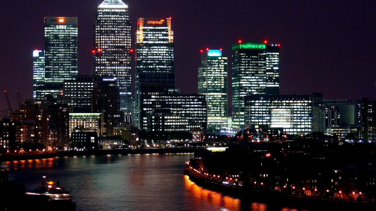 O mare bancă ia în calcul mutarea unei părţi a echipei de la Londra în Europa, din cauza Brexit