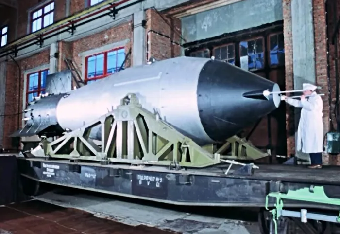 APĂRARE Un fost consilier prezidențial, despre armele nucleare: Și România ar trebui să exploreze o astfel de abordare