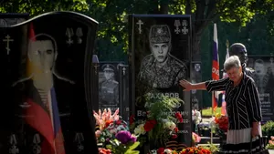 Războiul din Ucraina, ziua 908. Ucraina a distrus un alt pod în regiunea Kursk din Rusia / Ucrainenii: privăm inamicul de capacităţi logistice / Între timp, Moscova avansează în Donbas, unde ruşii pretind cucerirea unui sat strategic