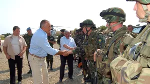 MONITORUL APĂRĂRII | SUA dotează şi instruiesc forţele speciale navale ale unui vecin al României