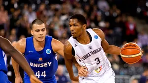 Fratele unei vedete din NFL este blocat în România din cauza pandemiei de coronavirus. SUA a interzis accesul călătorilor din Europa