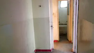 Galaţi: Demiteri la Primărie, după imaginile cu locuinţele pentru medici, cu geamuri sparte şi mucegai