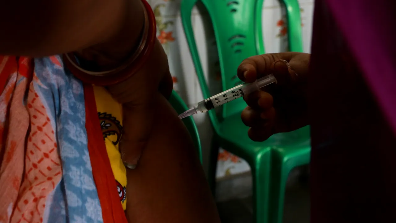 Ţara care dezvoltă primul său vaccin împotriva cancerului de col uterin