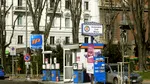 Vești bune la pompă. Benzinăriile folosite de mii de români din Italia coboară prețurile de azi