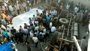 Cel puţin 25 de morţi în urma unui accident rutier în India. Autobuzul transporta zeci de oameni la o nuntă