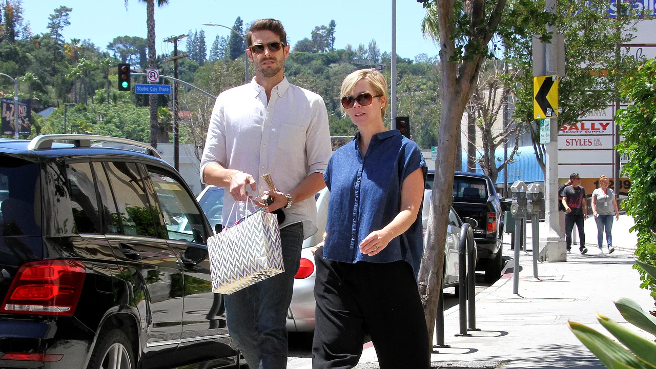 Jennie Garth divorţează pentru a treia oară