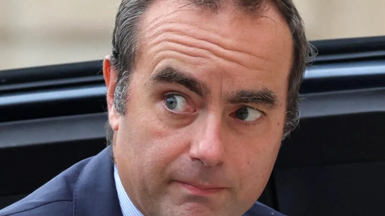 Miniștri cu averi de milioane, diamante și conturi pe minus: contrastele din executivul francez