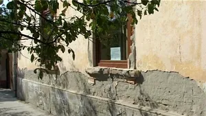 La Nădlac, majoritatea clădirilor şcolilor au fost retrocedate. Primăria plăteşte chirie 5% din bugetul local - FOTO