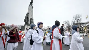 Procesiune de Florii, organizată de Arhiepiscopia Romano-Catolică/ Doboş: Intrăm în zona încărcată spiritual
